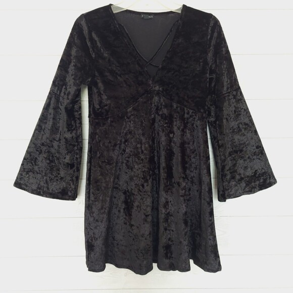 Black Long Top Size Small Flare Sleeves Velvet Rock Goth - Picture 1 of 6